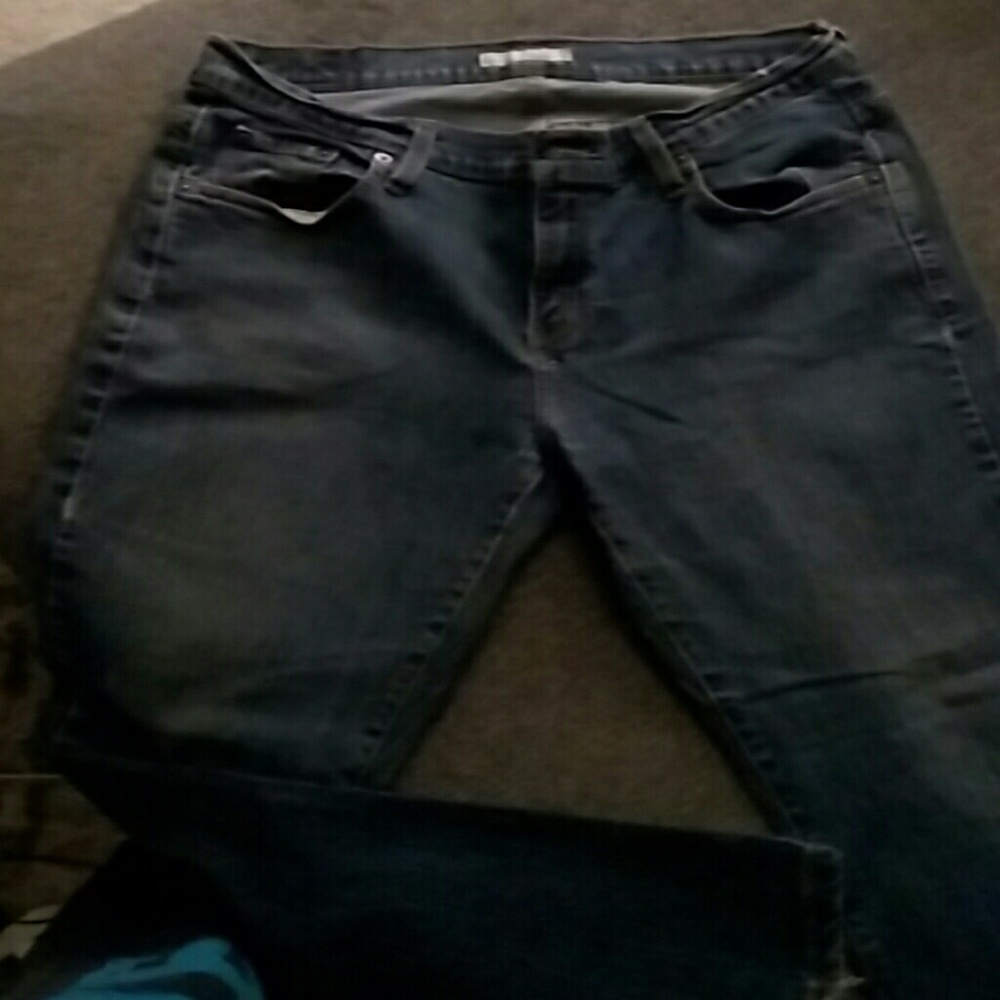 Levis bootleg jeans